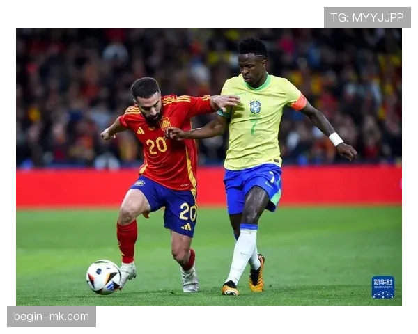 维尼修斯与巴西老前辈交流互动,传承经验共话发展 维尼修斯与巴西老前辈交流互动,传承经验共话发展